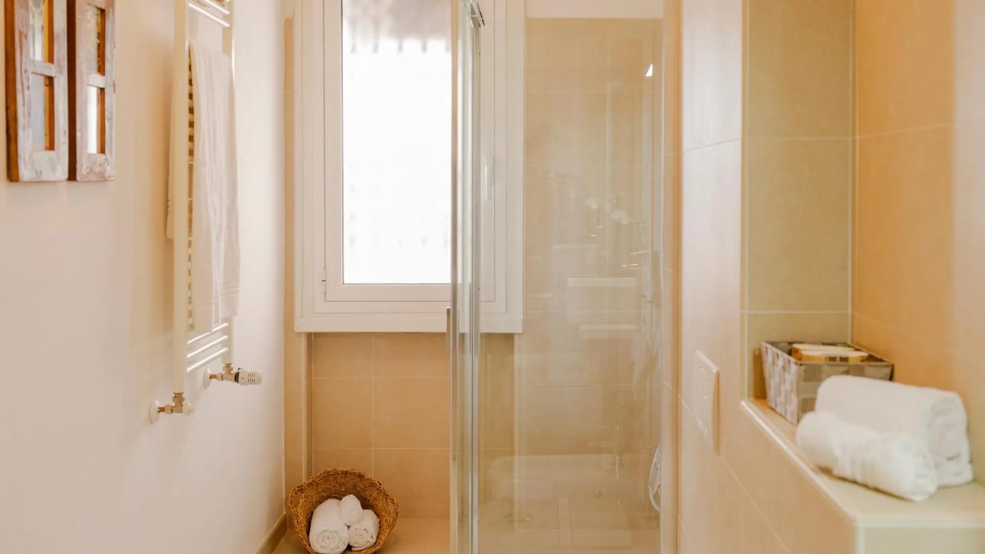 Casa Ari - Bright And Spacious Flat With Terrace Apartment Florence