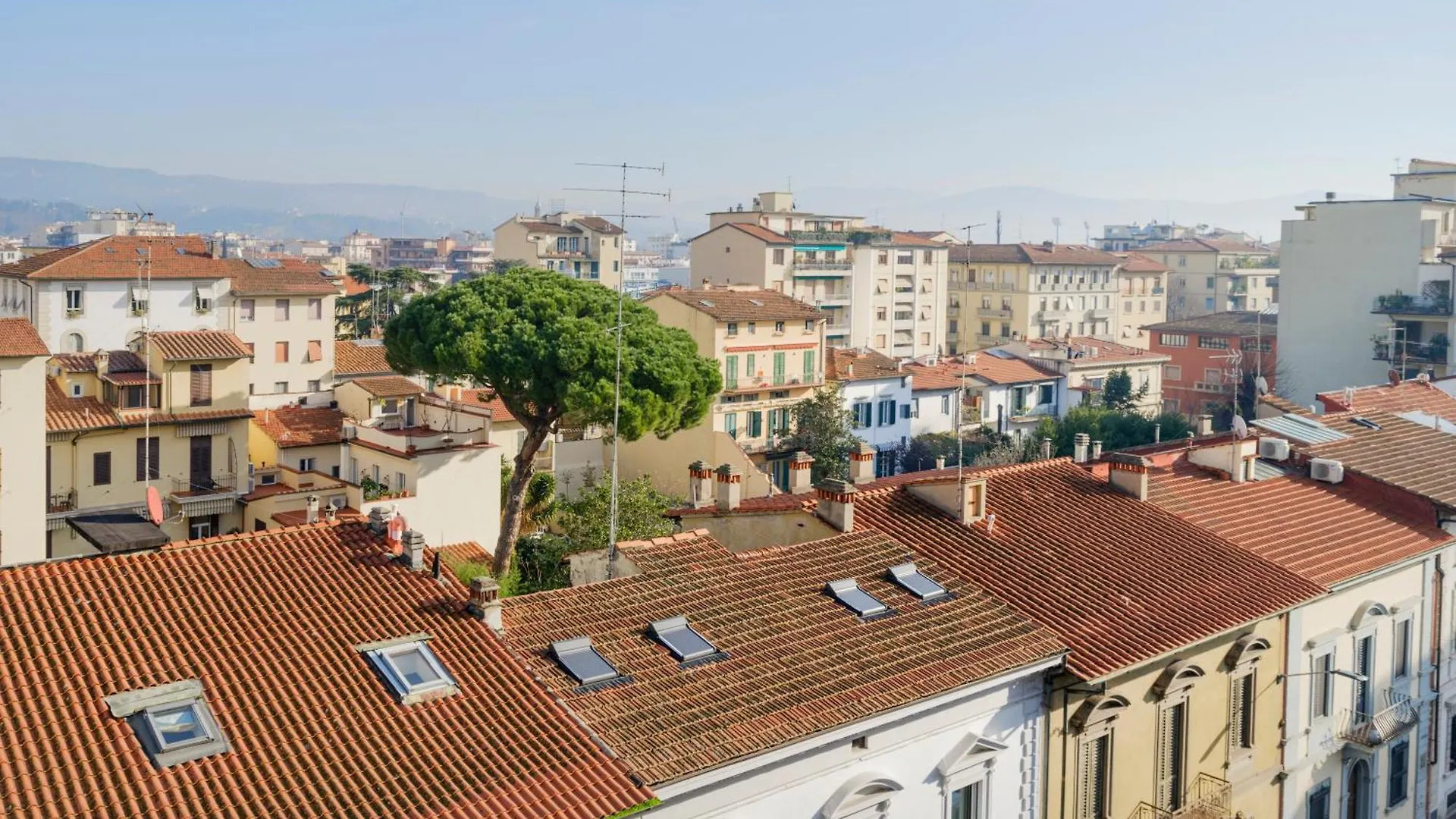 Casa Ari - Bright And Spacious Flat With Terrace Apartment Florence Italy